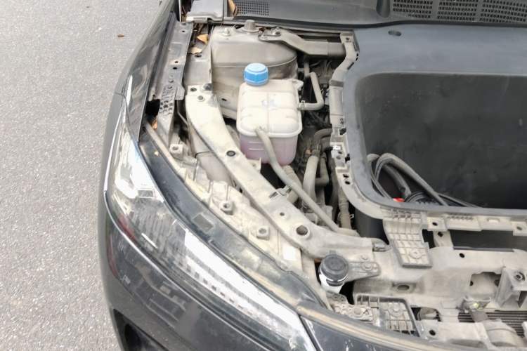 Used Deepal SL03 2022 515 Pure Electric Version Engine Bay Right