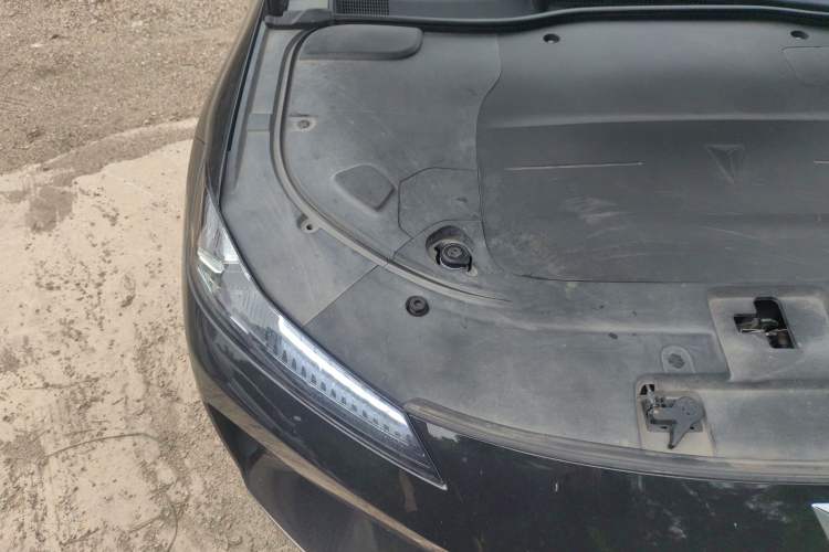 Used Deepal SL03 2022 1.5L 1200 Extended-Range Version Engine Bay Right
