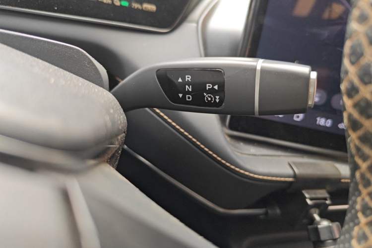 Used Deepal SL03 2022 1.5L 1200 Extended-Range Version Gear Lever