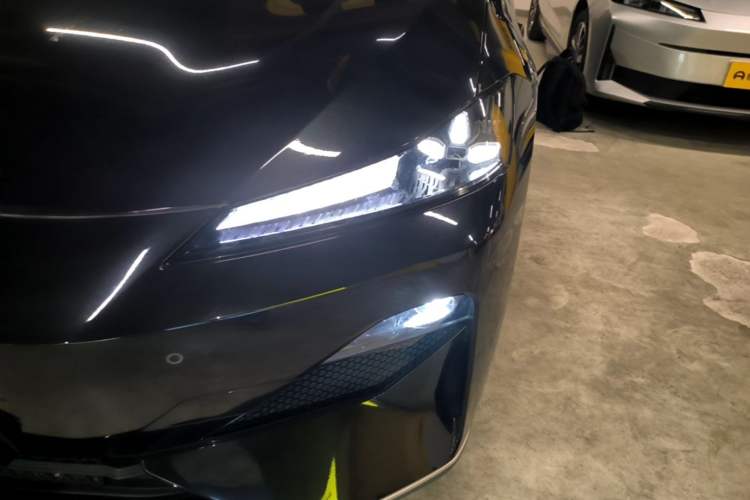 Used Deepal SL03 2022 705 Pure Electric Version Left Front Headlight