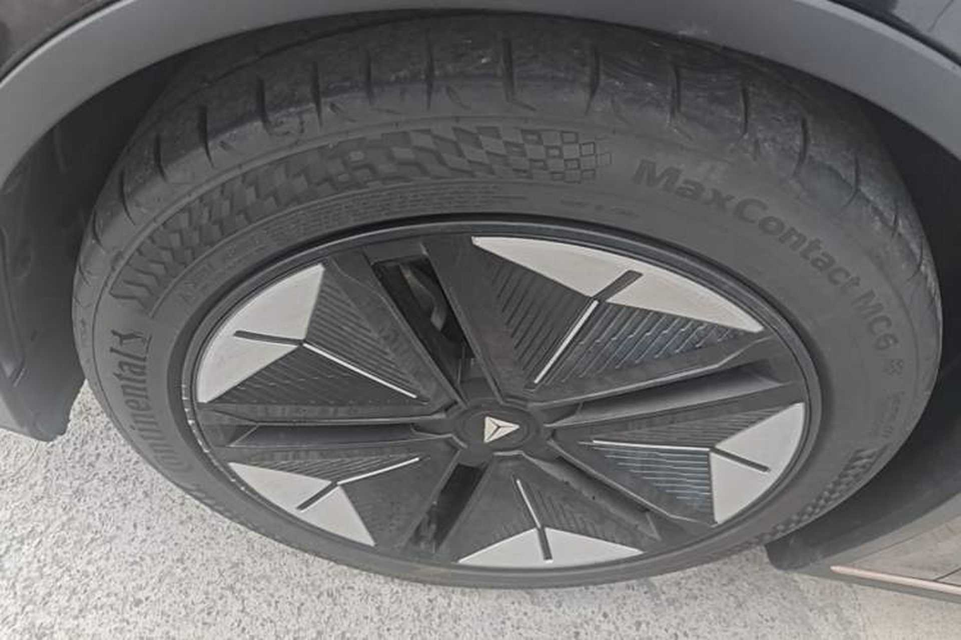 Used Deepal SL03 2022 1.5L 1200 Extended-Range Version Left Front Wheel Hub