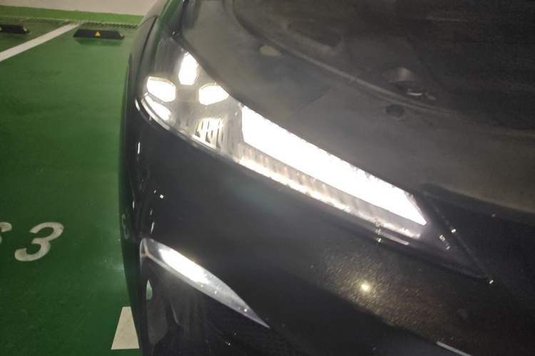 Used Deepal SL03 2022 1.5L 1200 Extended-Range Version Right Front Headlight