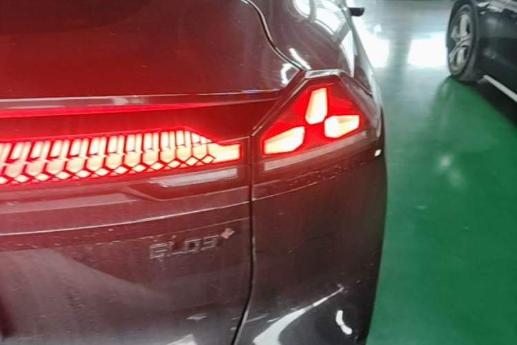 Used Deepal SL03 2022 515 Pure Electric Version Right Rear Taillight
