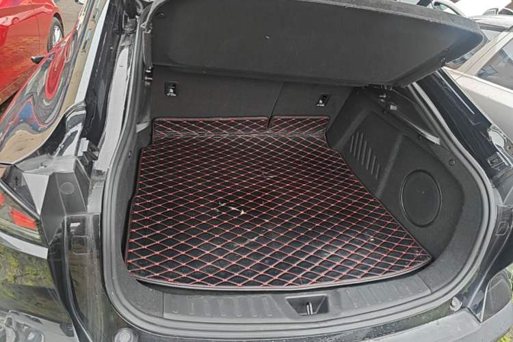 Used Deepal SL03 2022 1.5L 1200 Extended-Range Version Trunk