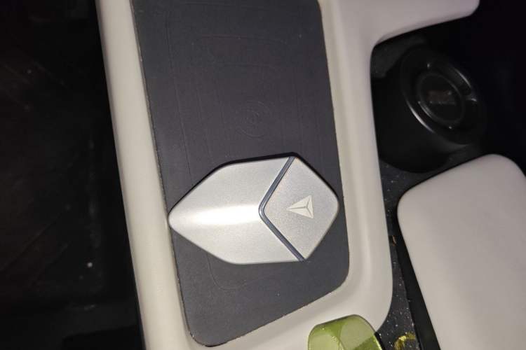 Used Deepal SL03 2022 1.5L 1200 Extended-Range Version Vehicle Key