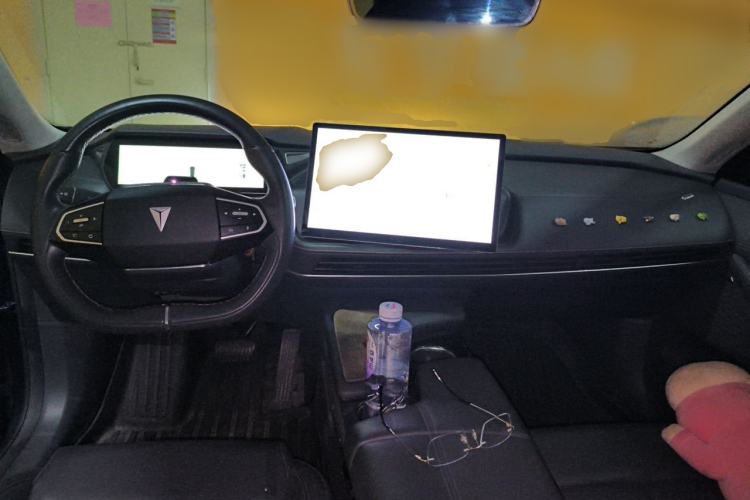 Used Deepal SL03 2022 1.5L 1200 Extended-Range Version Center Console