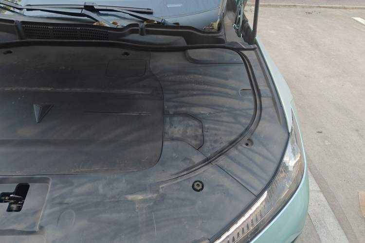 Used Deepal SL03 2022 1.5L 1200 Extended-Range Version Engine Bay Left