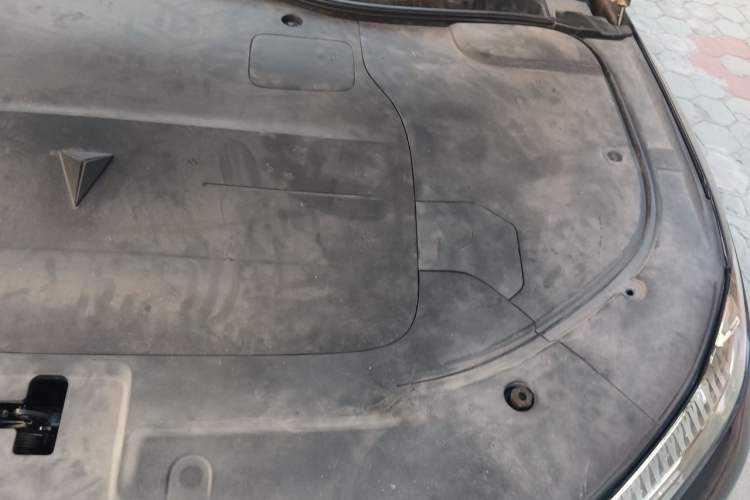 Used Deepal SL03 2022 1.5L 1200 Extended-Range Version Engine Bay Left