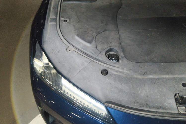 Used Deepal SL03 2022 1.5L 1200 Extended-Range Version Engine Bay Right