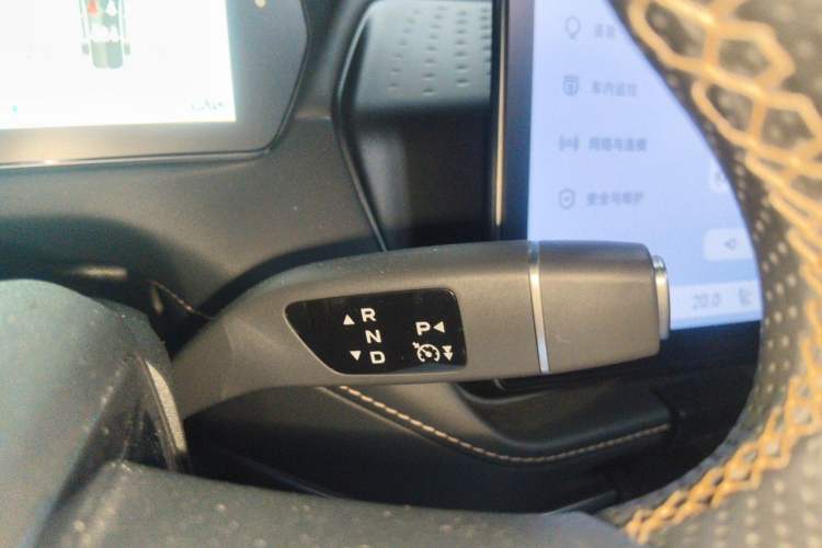 Used Deepal SL03 2022 1.5L 1200 Extended-Range Version Gear Lever