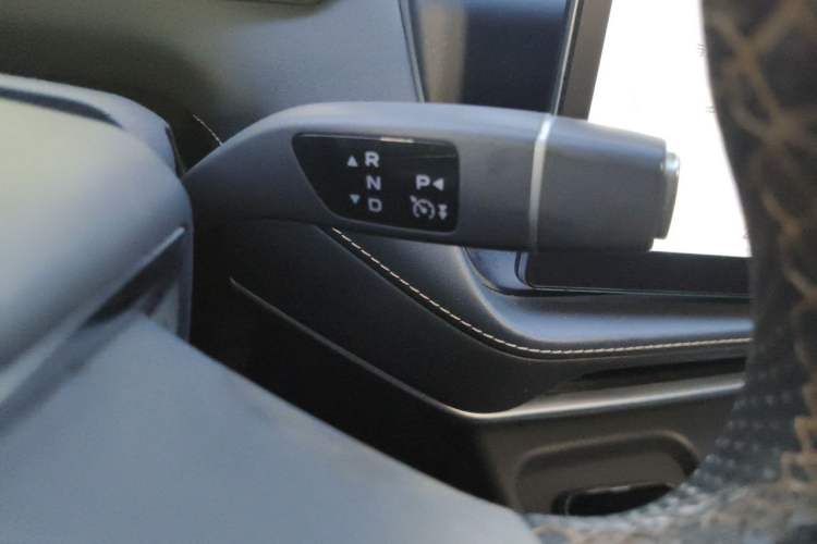 Used Deepal SL03 2022 515 Pure Electric Version Gear Lever