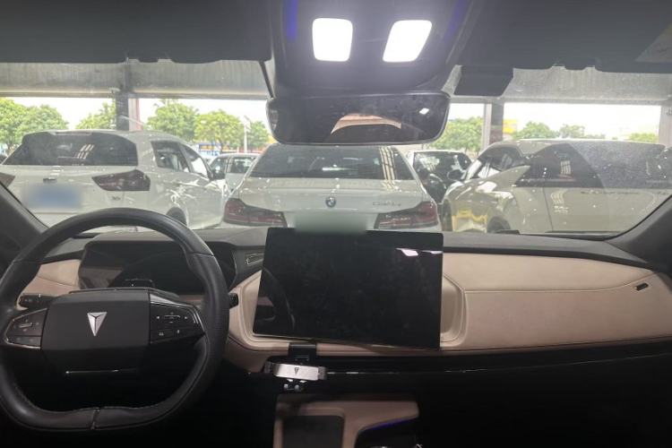 Used Deepal SL03 2022 1.5L 1200 Extended-Range Version Interior 1