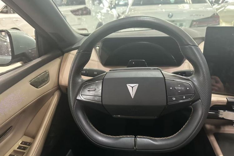Used Deepal SL03 2022 1.5L 1200 Extended-Range Version Interior 2