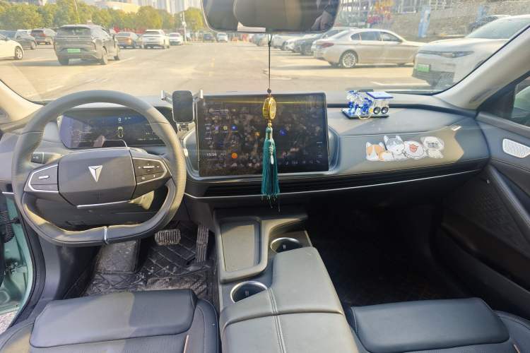 Used Deepal SL03 2022 1.5L 1200 Extended-Range Version Interior 2