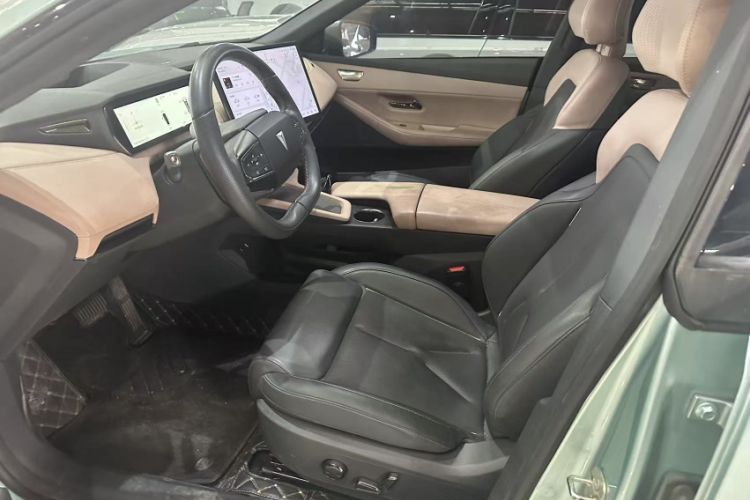 Used Deepal SL03 2022 1.5L 1200 Extended-Range Version Interior 4