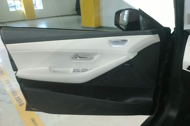 Used Deepal SL03 2022 1.5L 1200 Extended-Range Version Left Front Door Interior