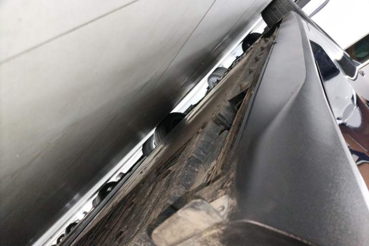 Used Deepal SL03 2022 515 Pure Electric Version Left Side Sill