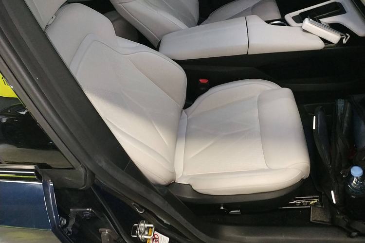 Used Deepal SL03 2022 1.5L 1200 Extended-Range Version Right Front Seat