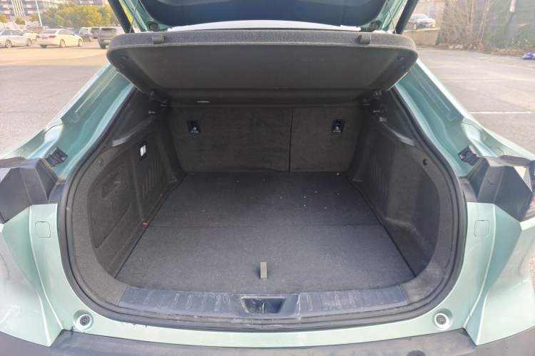 Used Deepal SL03 2022 1.5L 1200 Extended-Range Version Trunk
