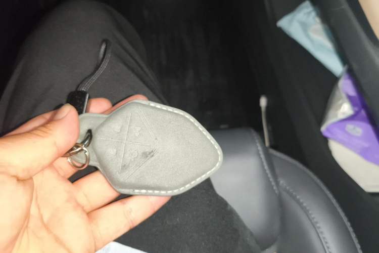 Used Deepal SL03 2022 1.5L 1200 Extended-Range Version Vehicle Key