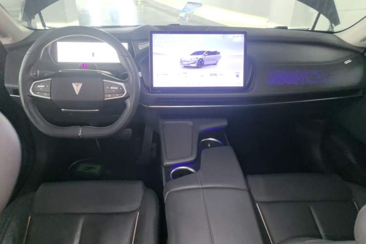 Used Deepal SL03 2022 1.5L 1200 Extended-Range Version Center Console