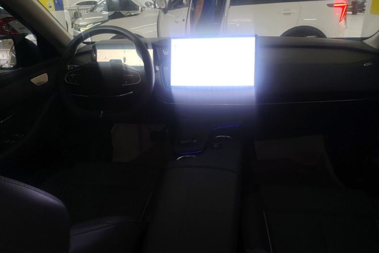 Used Deepal SL03 2022 1.5L 1200 Extended-Range Version Center Console