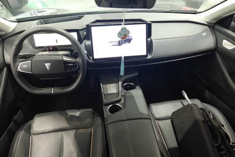 Used Deepal SL03 2022 515 Pure Electric Version Center Console
