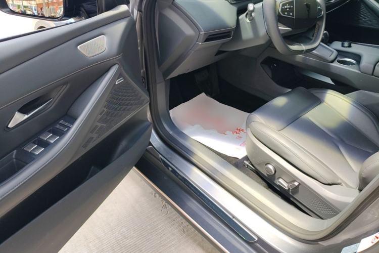 Used Deepal SL03 2022 1.5L 1200 Extended-Range Version Driver Seat