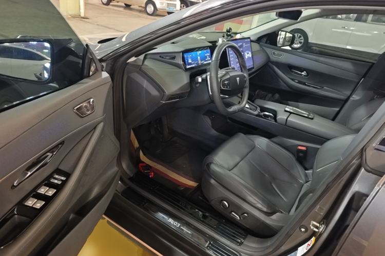 Used Deepal SL03 2022 1.5L 1200 Extended-Range Version Driver Seat