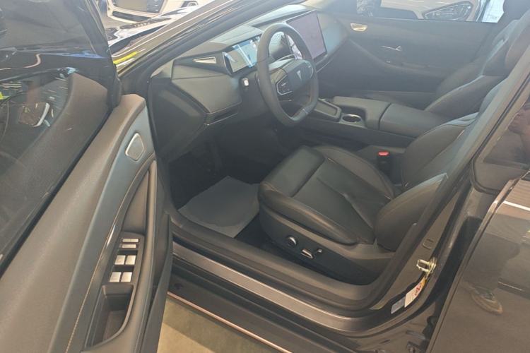 Used Deepal SL03 2022 1.5L 1200 Extended-Range Version Driver Seat