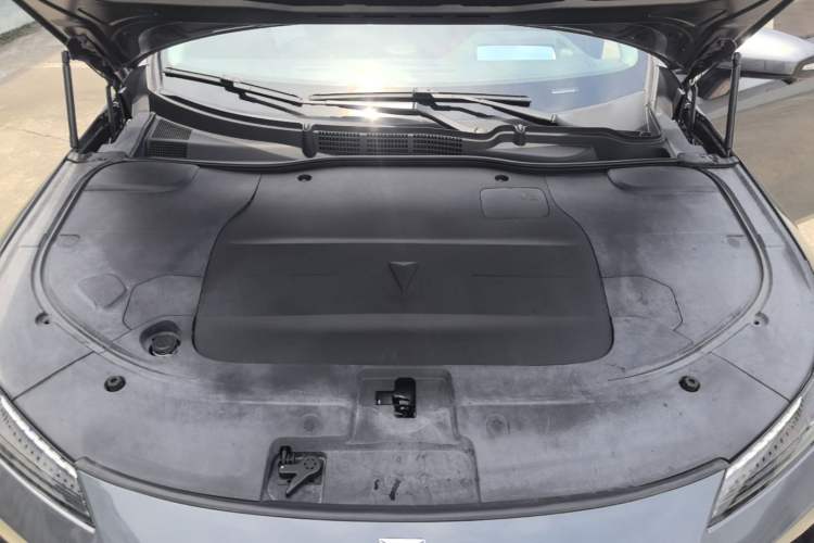 Used Deepal SL03 2022 1.5L 1200 Extended-Range Version Engine Bay