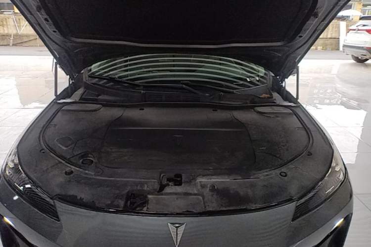Used Deepal SL03 2022 1.5L 1200 Extended-Range Version Engine Bay