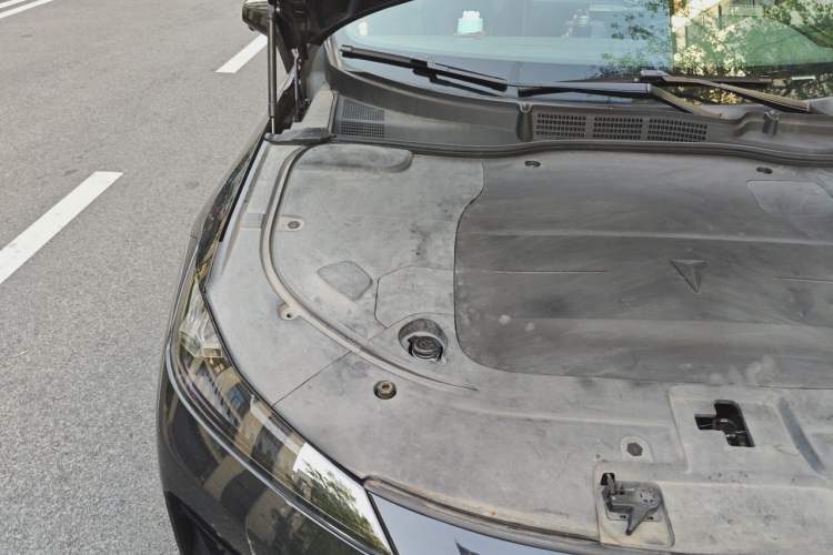 Used Deepal SL03 2022 1.5L 1200 Extended-Range Version Engine Bay Right