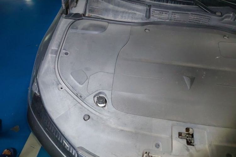 Used Deepal SL03 2022 1.5L 1200 Extended-Range Version Engine Bay Right