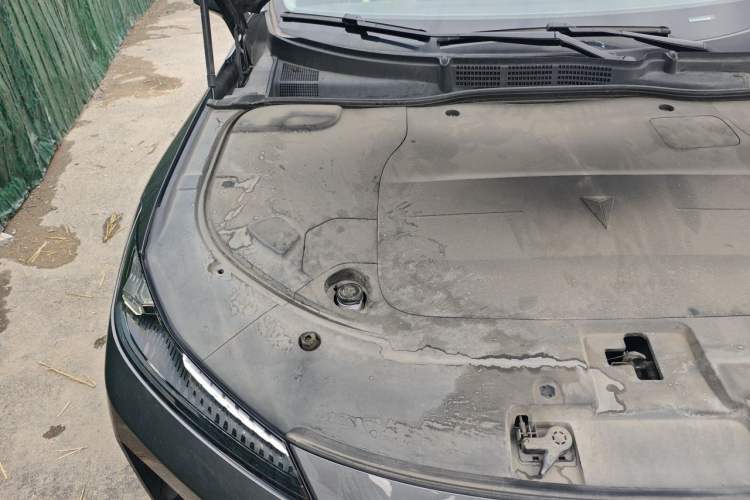 Used Deepal SL03 2022 1.5L 1200 Extended-Range Version Engine Bay Right
