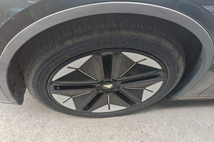 Used Deepal SL03 2022 1.5L 1200 Extended-Range Version Exterior 4