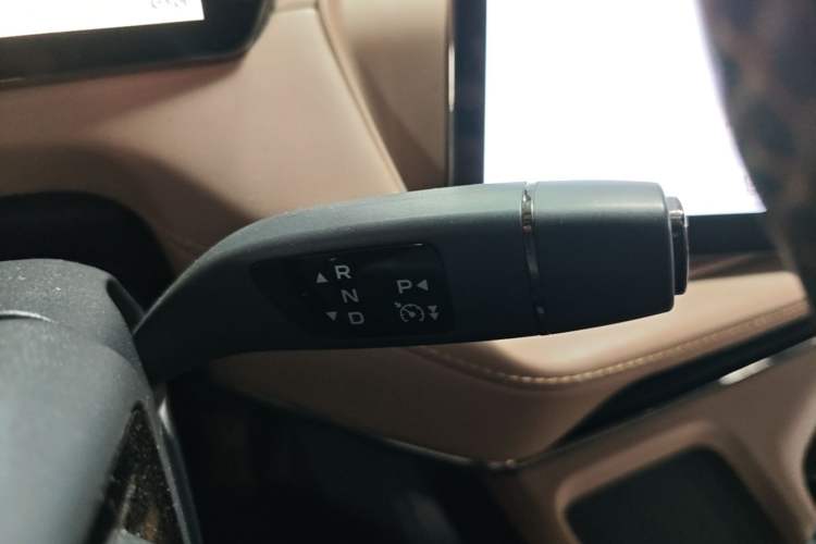 Used Deepal SL03 2022 1.5L 1200 Extended-Range Version Gear Lever