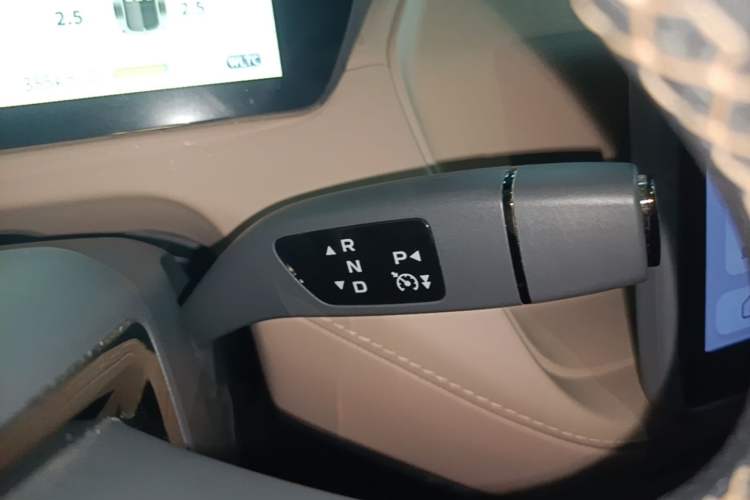 Used Deepal SL03 2022 515 Pure Electric Version Gear Lever