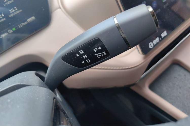 Used Deepal SL03 2022 1.5L 1200 Extended-Range Version Gear Lever