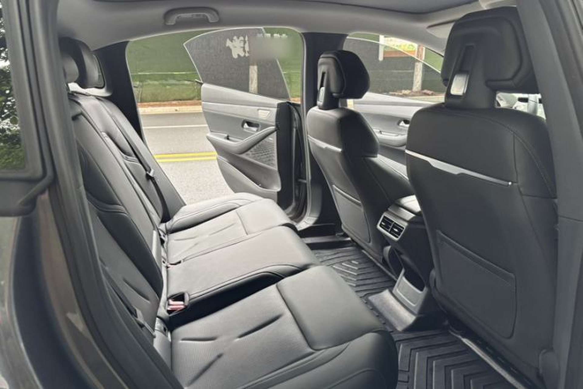 Used Deepal SL03 2022 1.5L 1200 Extended-Range Version Interior 10
