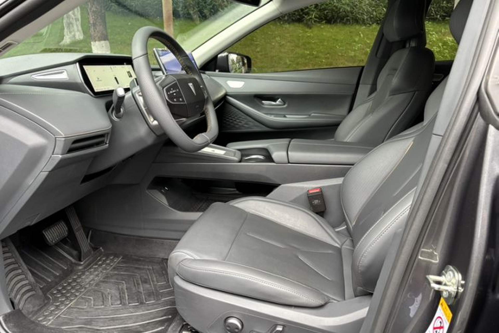 Used Deepal SL03 2022 1.5L 1200 Extended-Range Version Interior 11