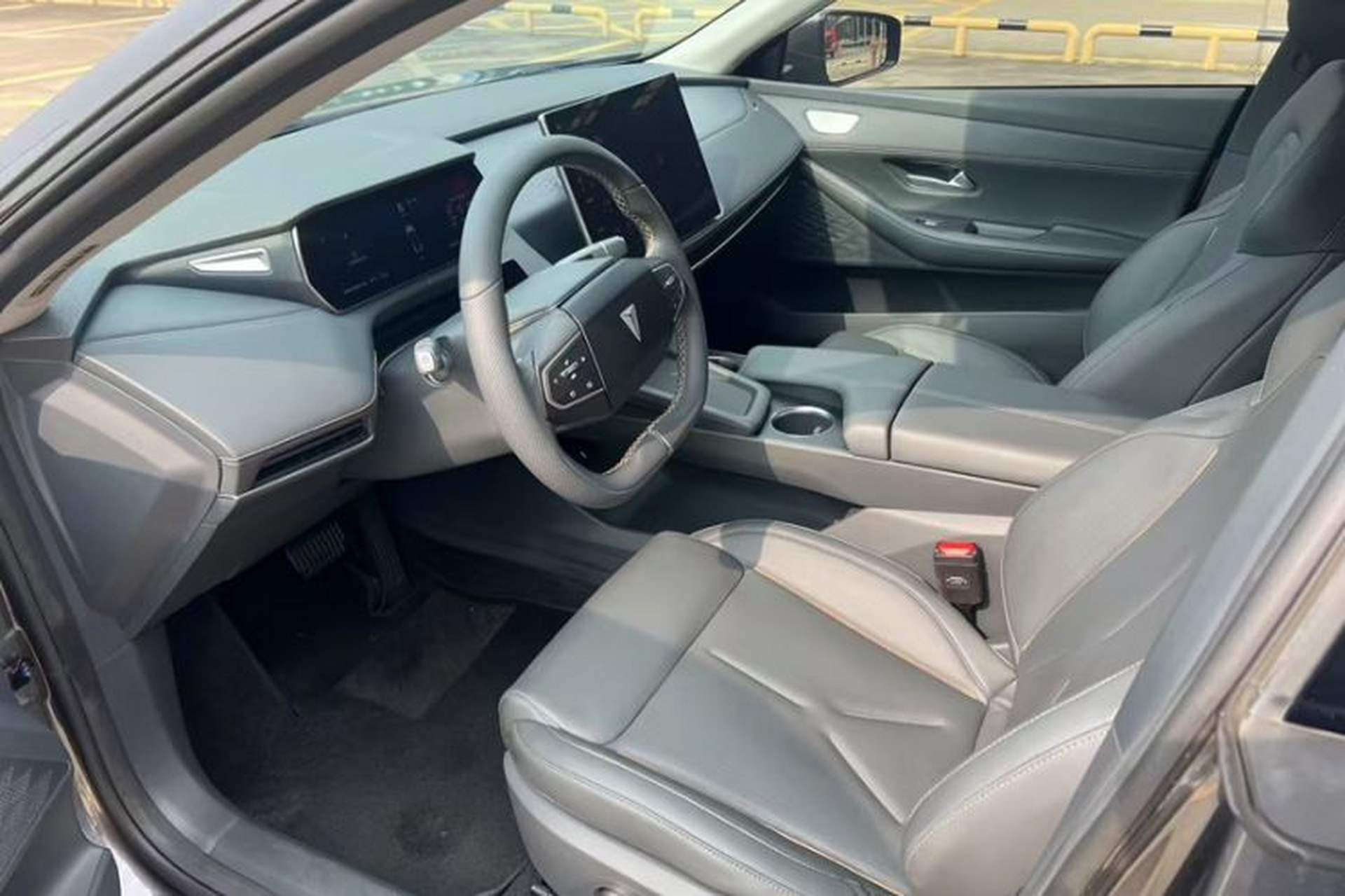 Used Deepal SL03 2022 1.5L 1200 Extended-Range Version Interior 3