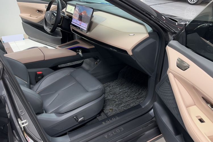 Used Deepal SL03 2022 1.5L 1200 Extended-Range Version Interior 3