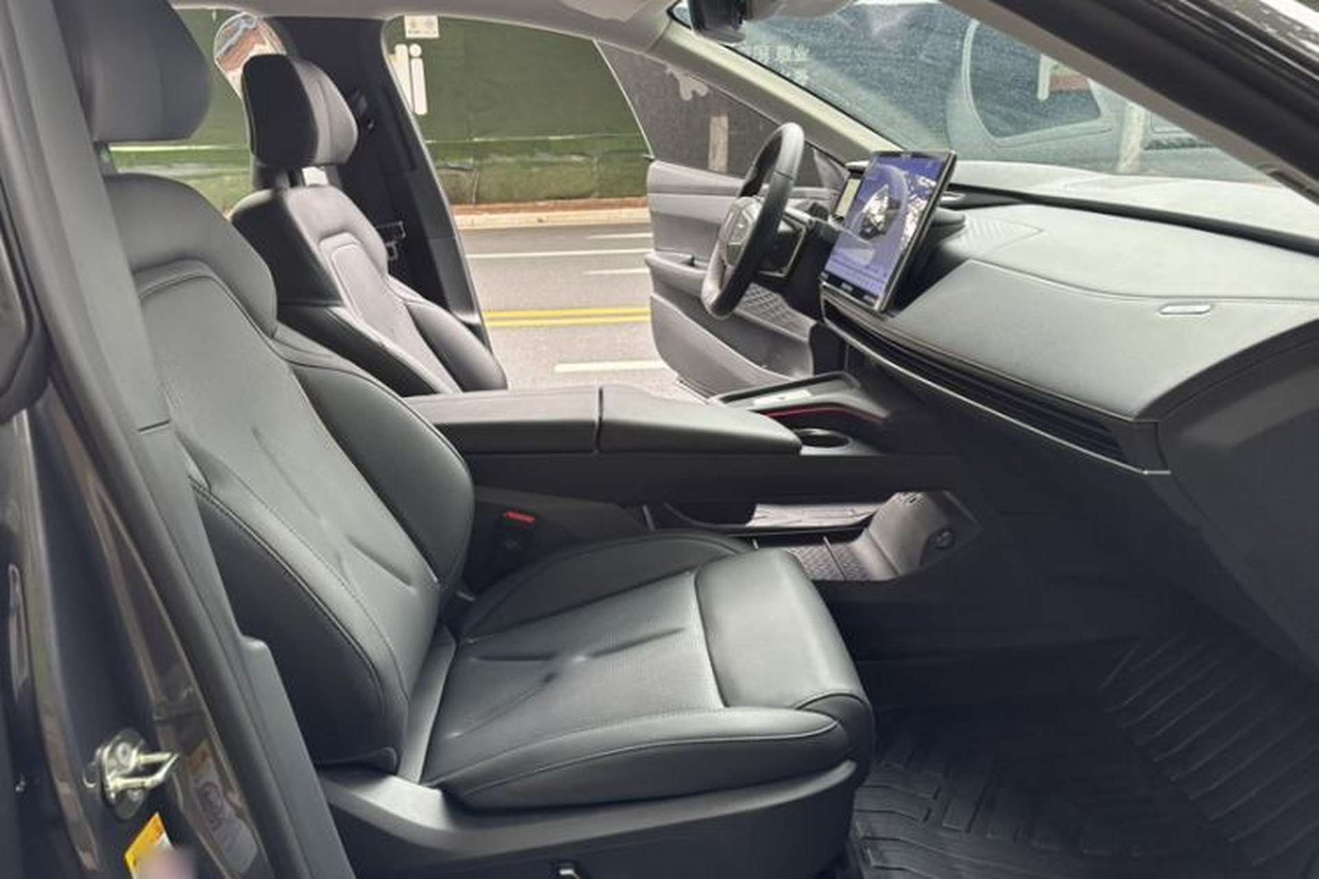Used Deepal SL03 2022 1.5L 1200 Extended-Range Version Interior 4