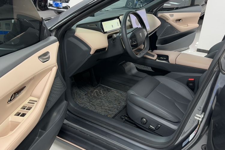 Used Deepal SL03 2022 1.5L 1200 Extended-Range Version Interior 4