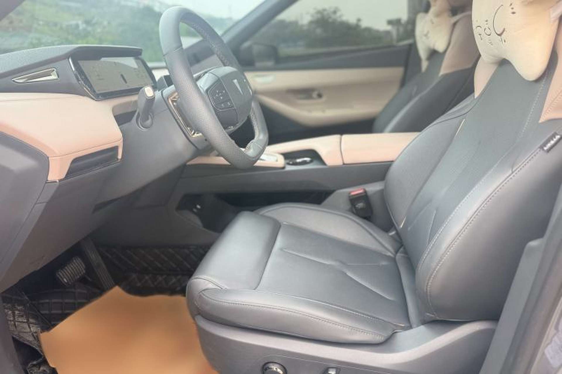 Used Deepal SL03 2022 1.5L 1200 Extended-Range Version Interior 4
