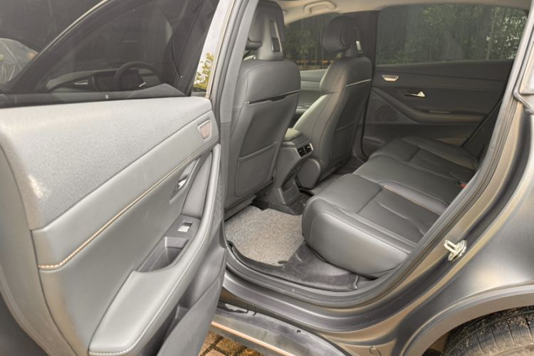Used Deepal SL03 2022 1.5L 1200 Extended-Range Version Interior 8