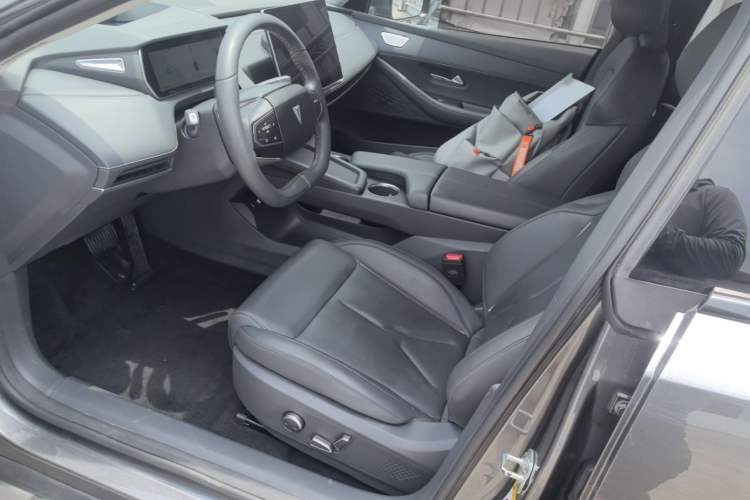 Used Deepal SL03 2022 1.5L 1200 Extended-Range Version Left Front Seat