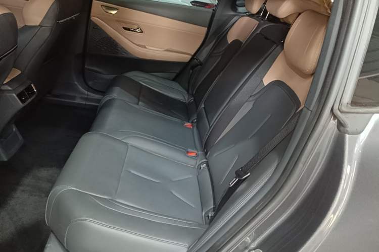 Used Deepal SL03 2022 1.5L 1200 Extended-Range Version Left Rear Seat