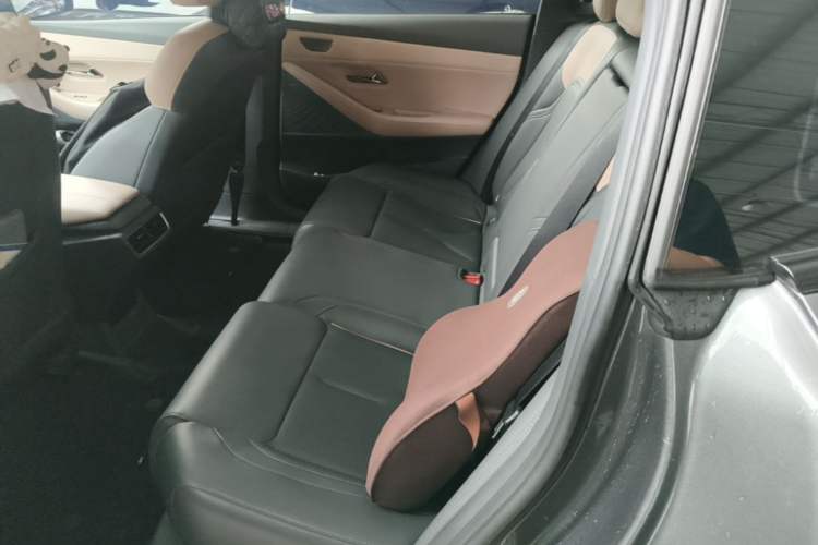 Used Deepal SL03 2022 515 Pure Electric Version Left Rear Seat
